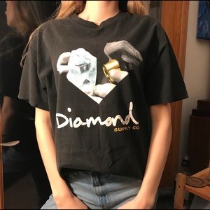 black graphic diamond t shirt